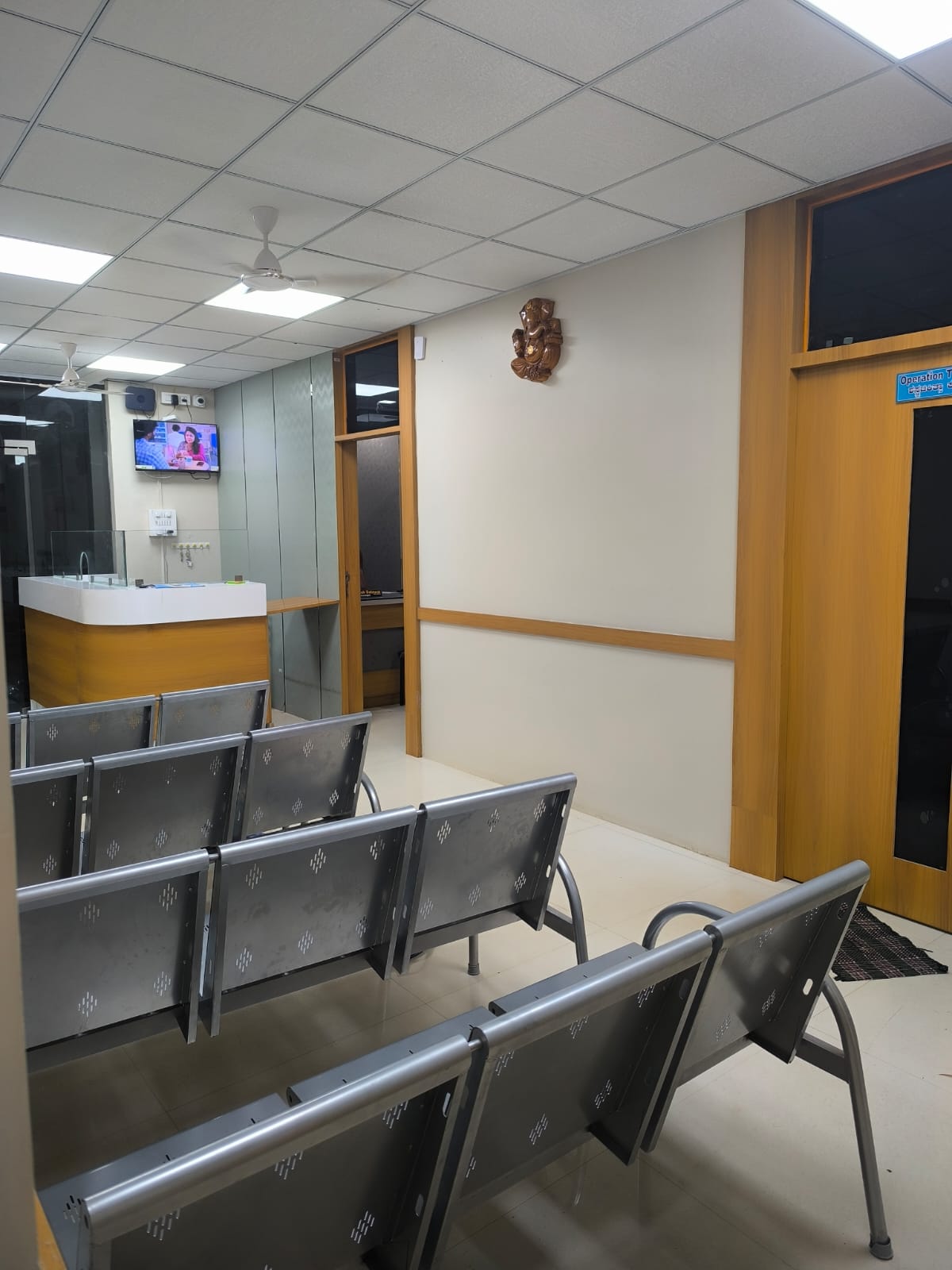 Patient & Family Waiting Lounge